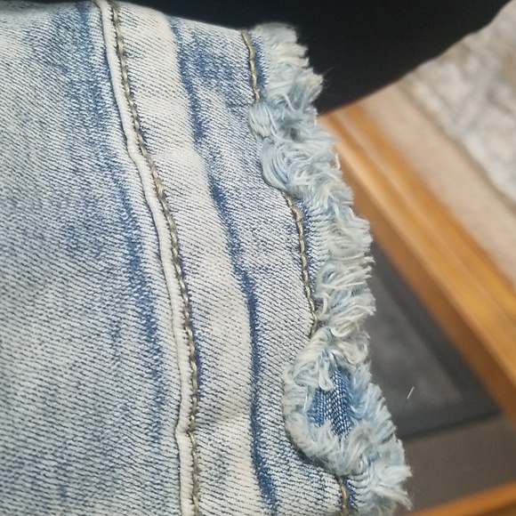 Appliqued Denim Jacket - Picture 5 of 7